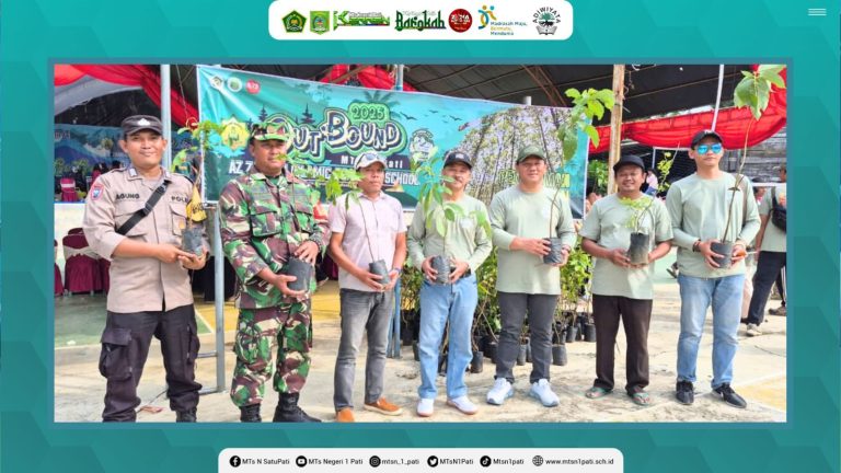 Real Action Bersama Masyarakat Durensawit, Azzahra IBS MTsN 1 Pati Gelar Outbound and Charity